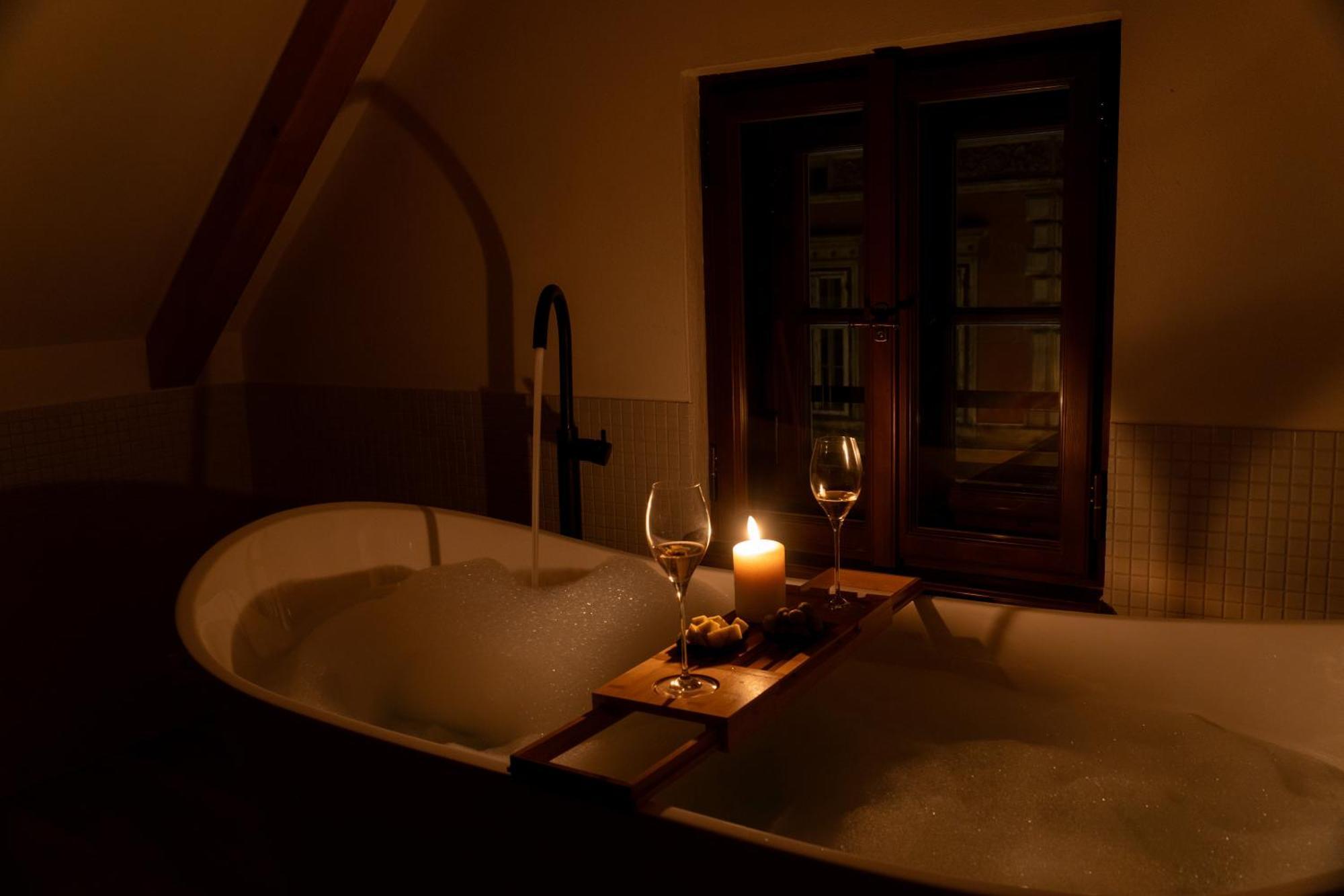 White Wolf Boutique Apartments Olomouc Eksteriør billede