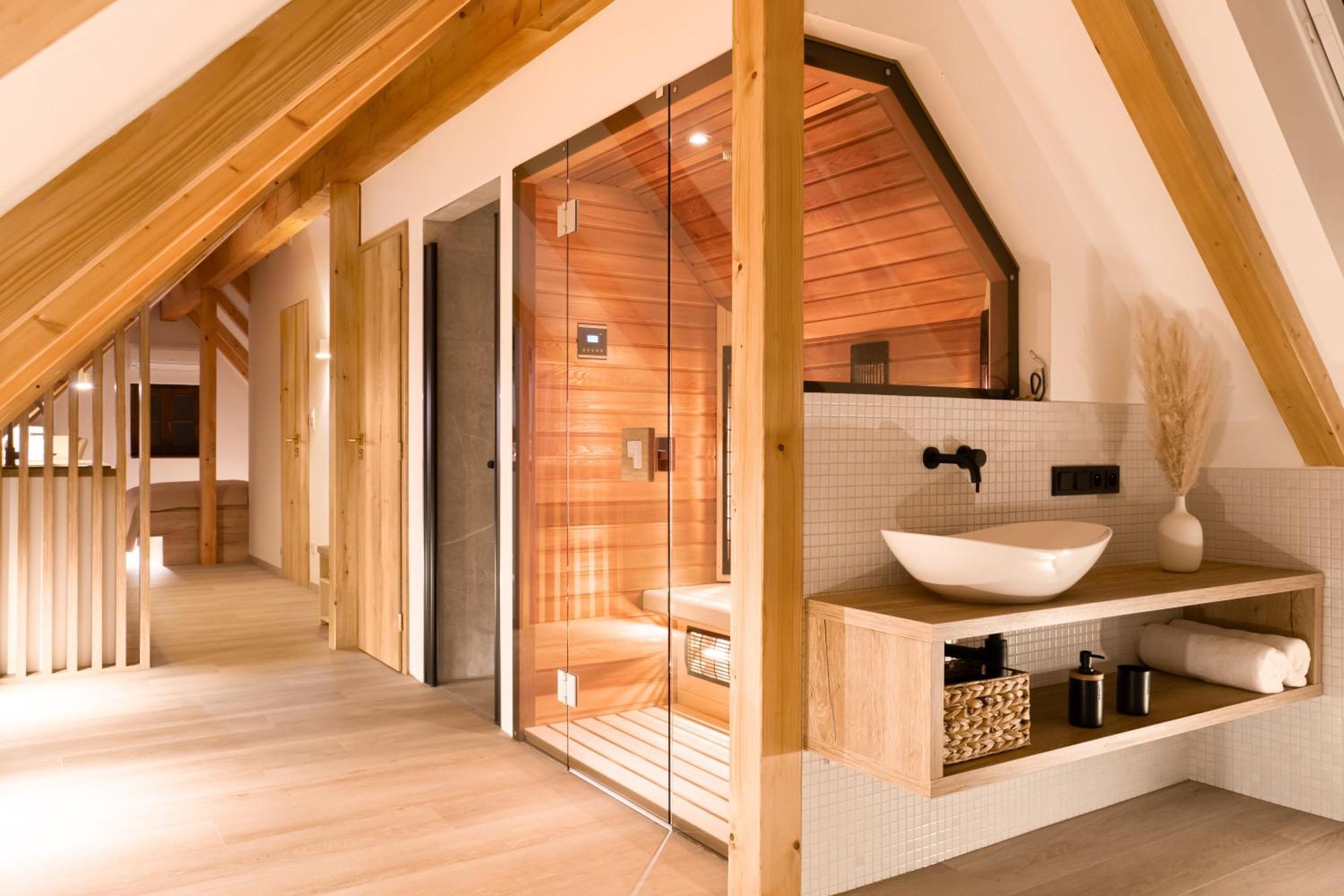 White Wolf Boutique Apartments Olomouc Eksteriør billede